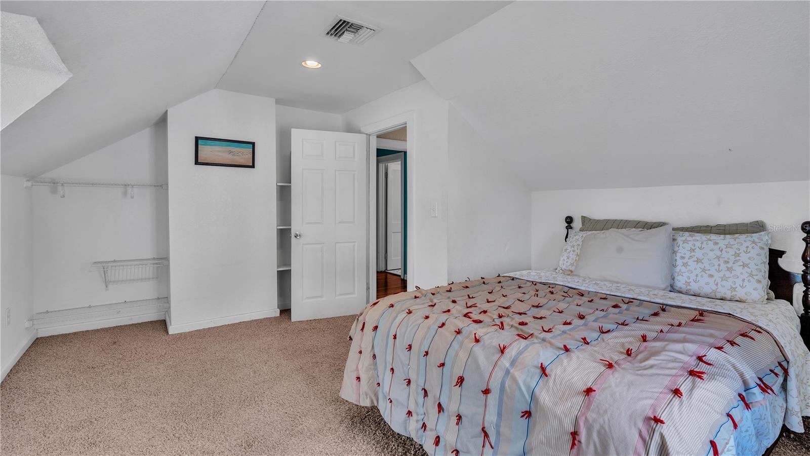 1561 N LAKE HOWARD DR, WINTER HAVEN, FL, 33881