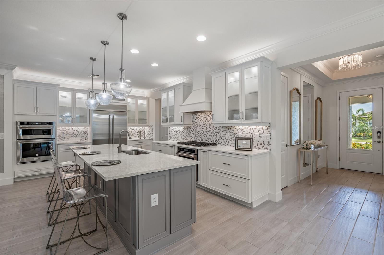 5565 LONG SHORE LOOP, SARASOTA, FL, 34238