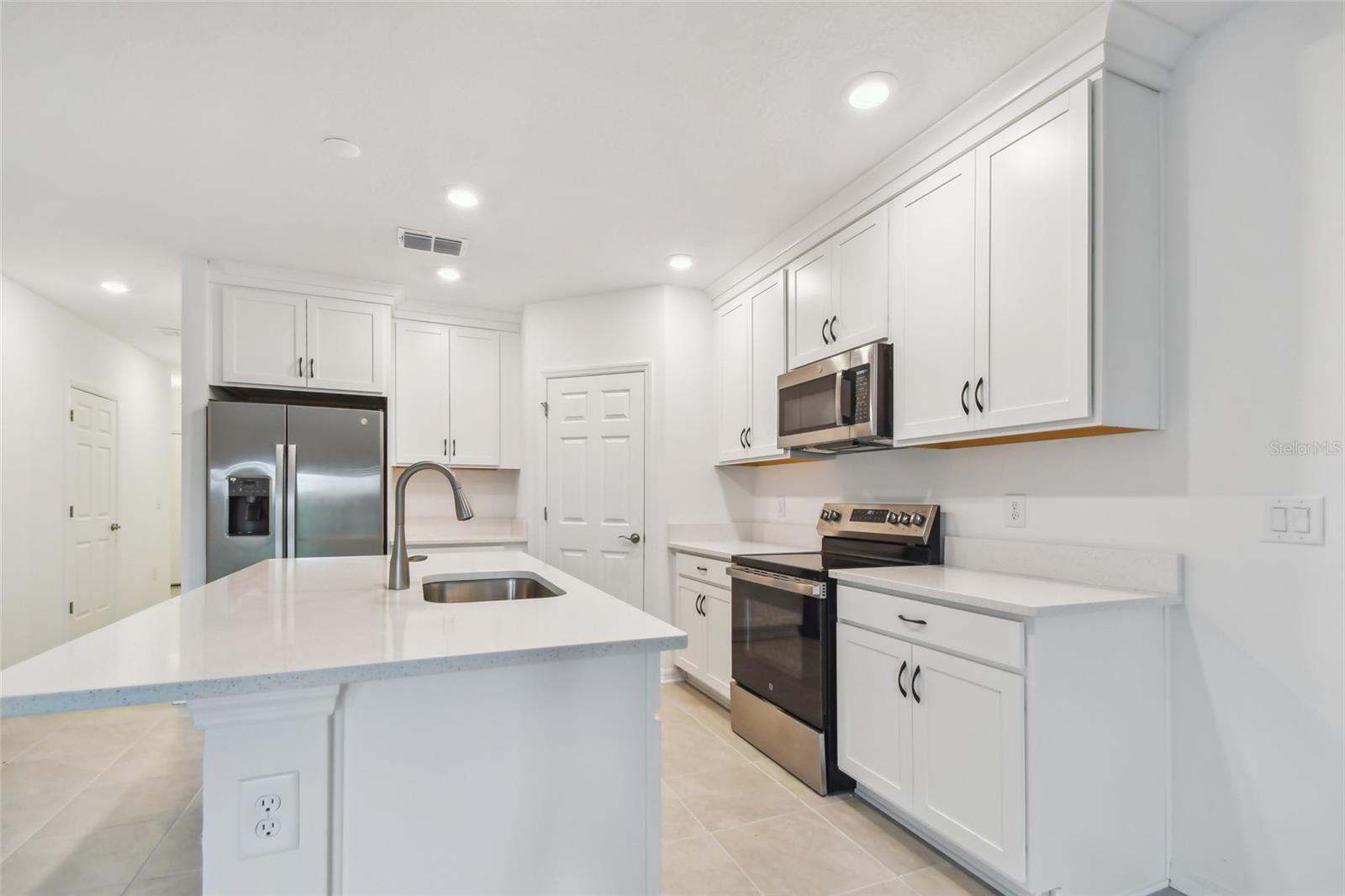 5703 TRIPOLI DR, PALMETTO, FL, 34221