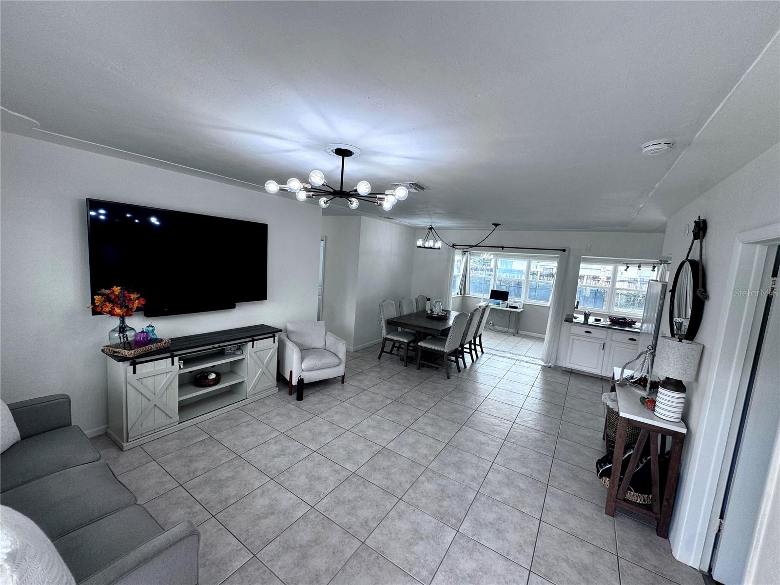 353 SHADY LANE RD, PALM SPRINGS, FL, 33461