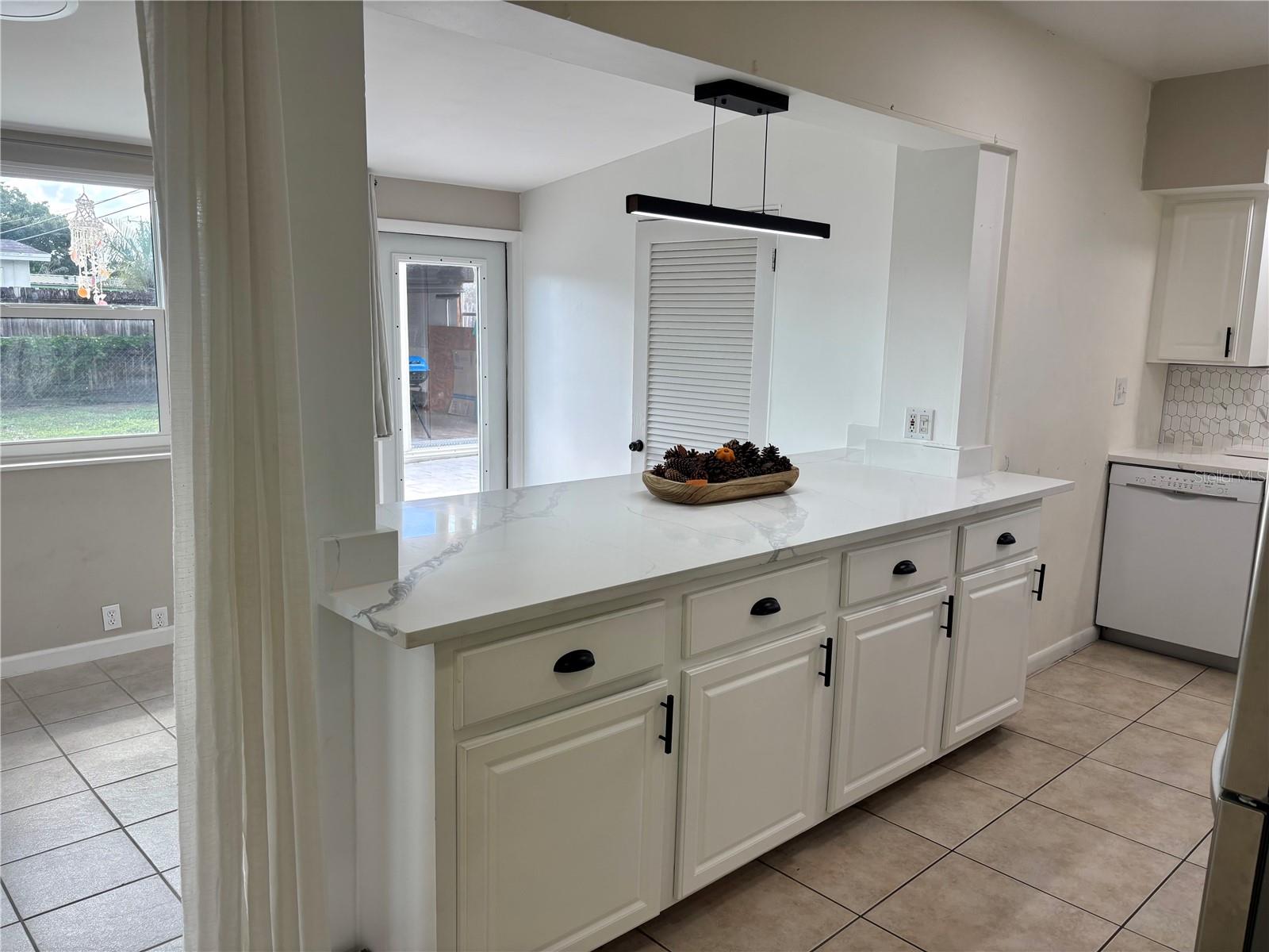 353 SHADY LANE RD, PALM SPRINGS, FL, 33461
