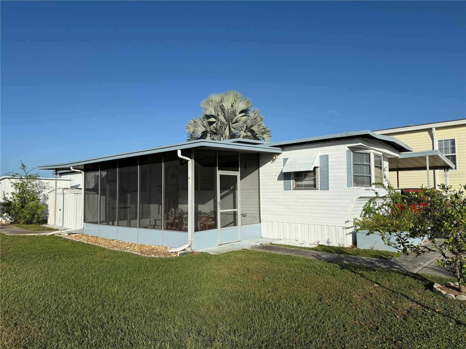 116 W SAINT JOHNS WAY, APOLLO BEACH, FL, 33572