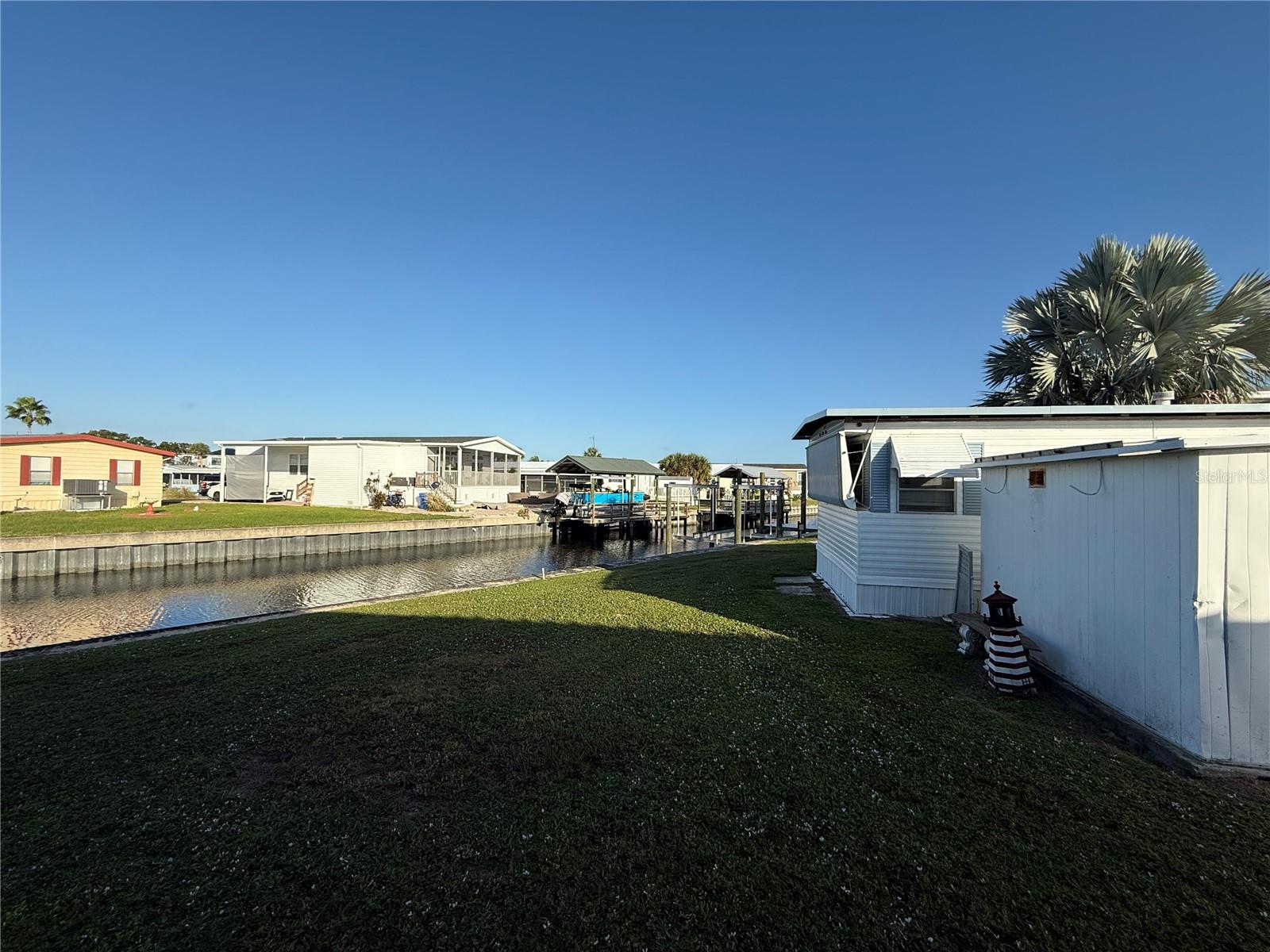 116 W SAINT JOHNS WAY, APOLLO BEACH, FL, 33572