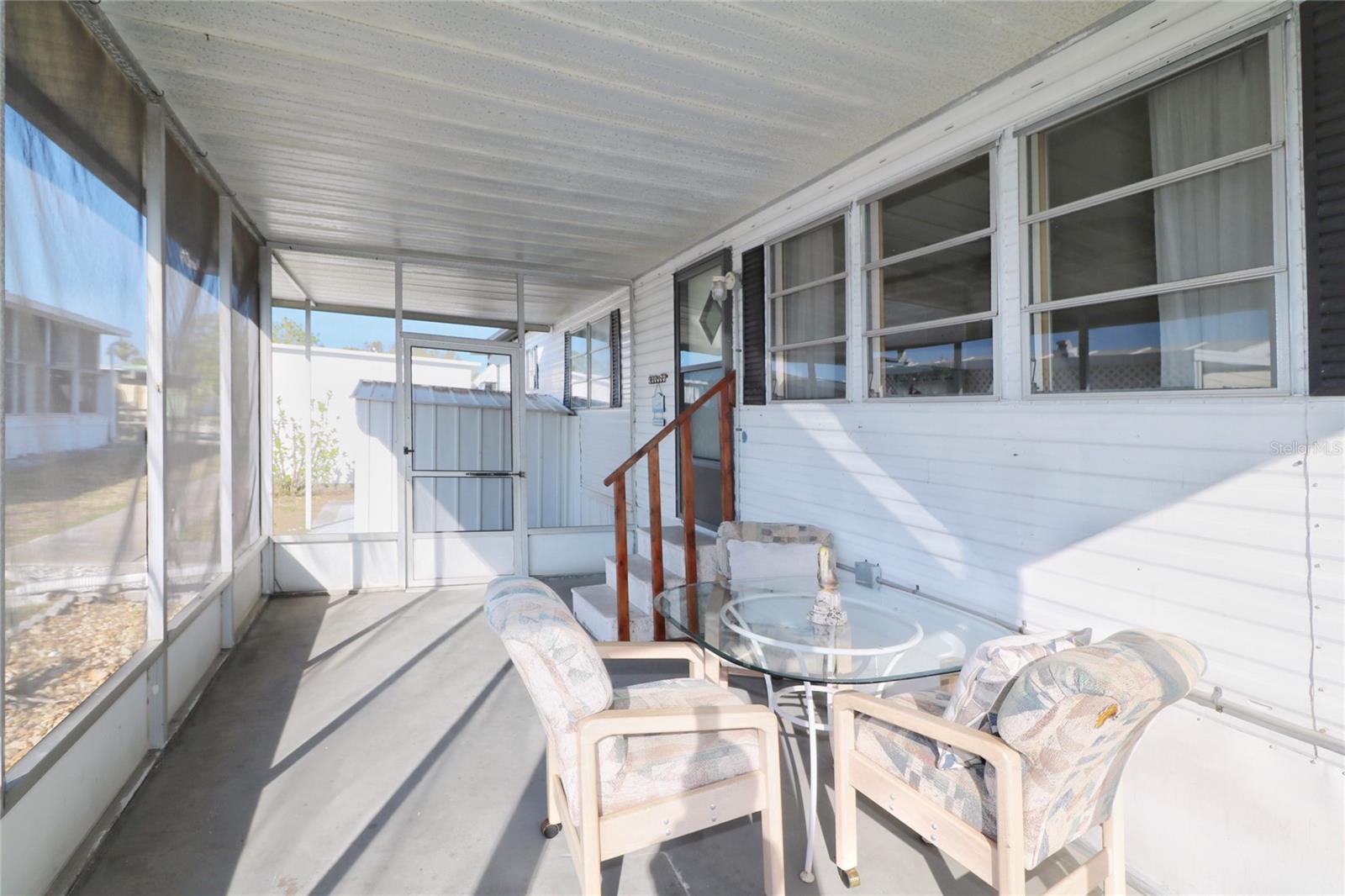 116 W SAINT JOHNS WAY, APOLLO BEACH, FL, 33572