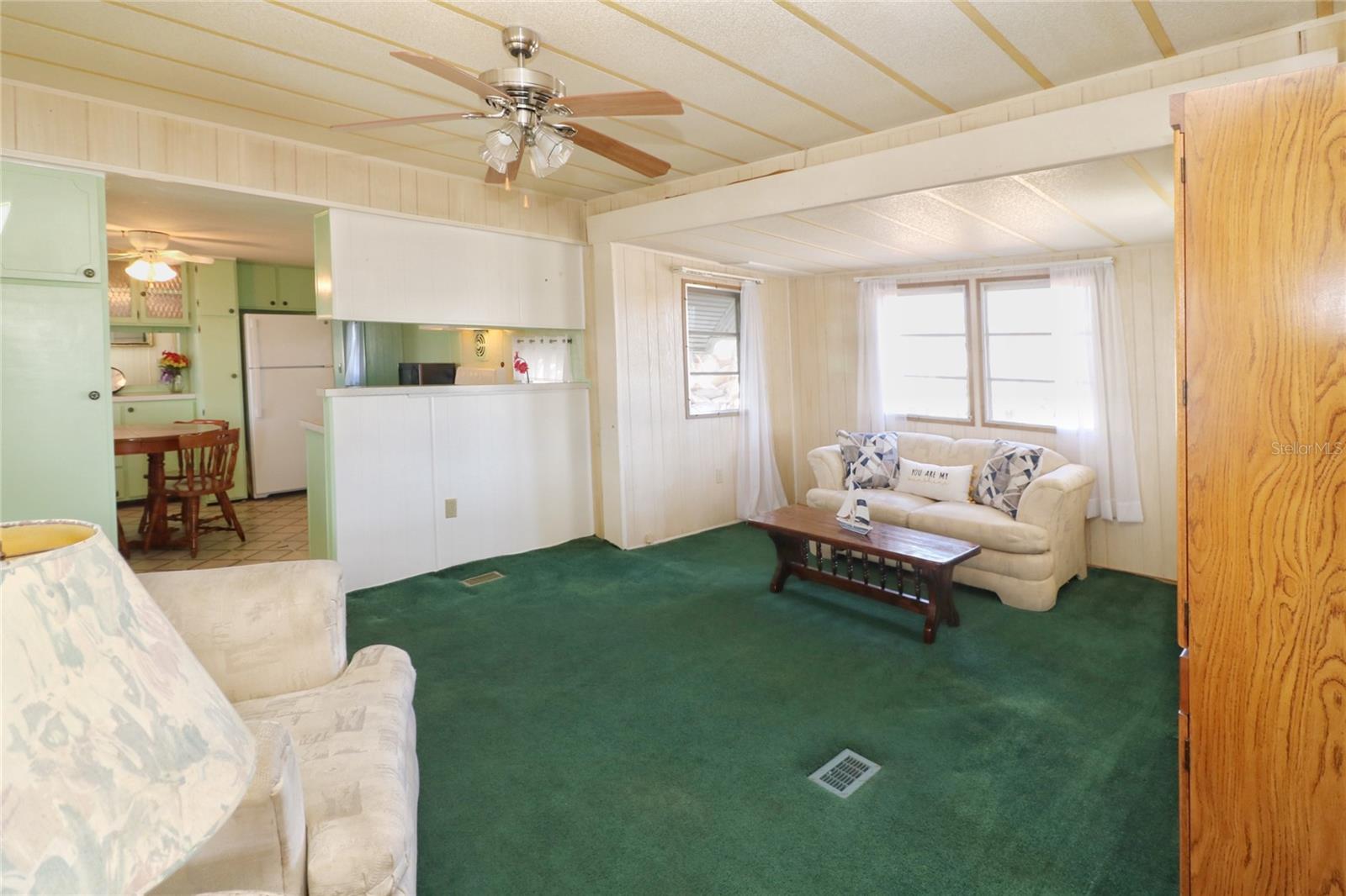 116 W SAINT JOHNS WAY, APOLLO BEACH, FL, 33572