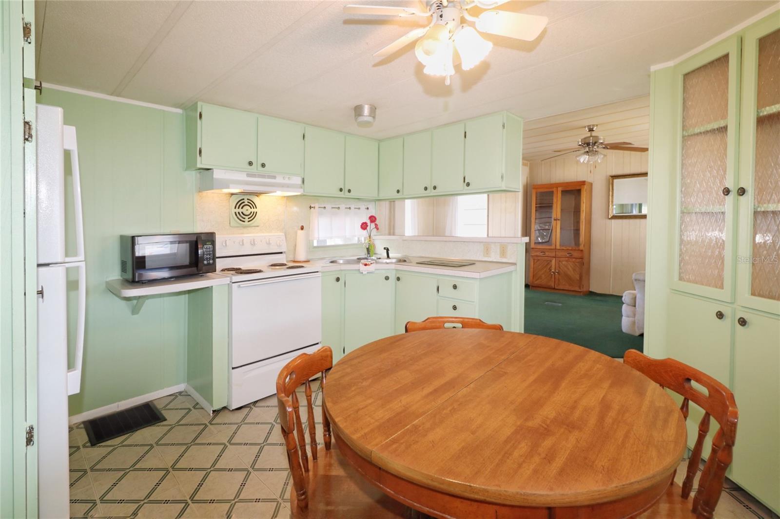 116 W SAINT JOHNS WAY, APOLLO BEACH, FL, 33572