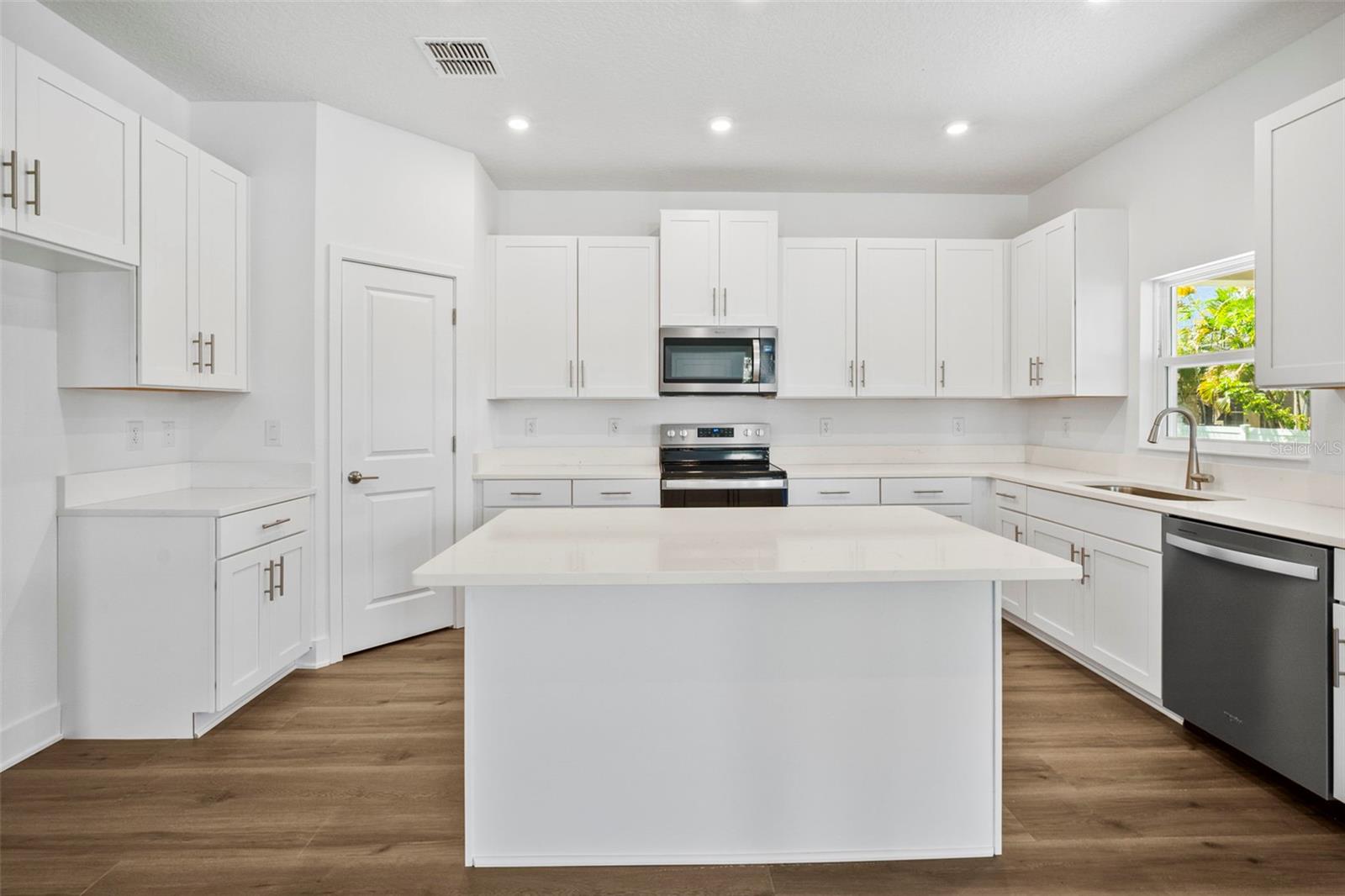 7201 S DE SOTO ST, TAMPA, FL, 33616