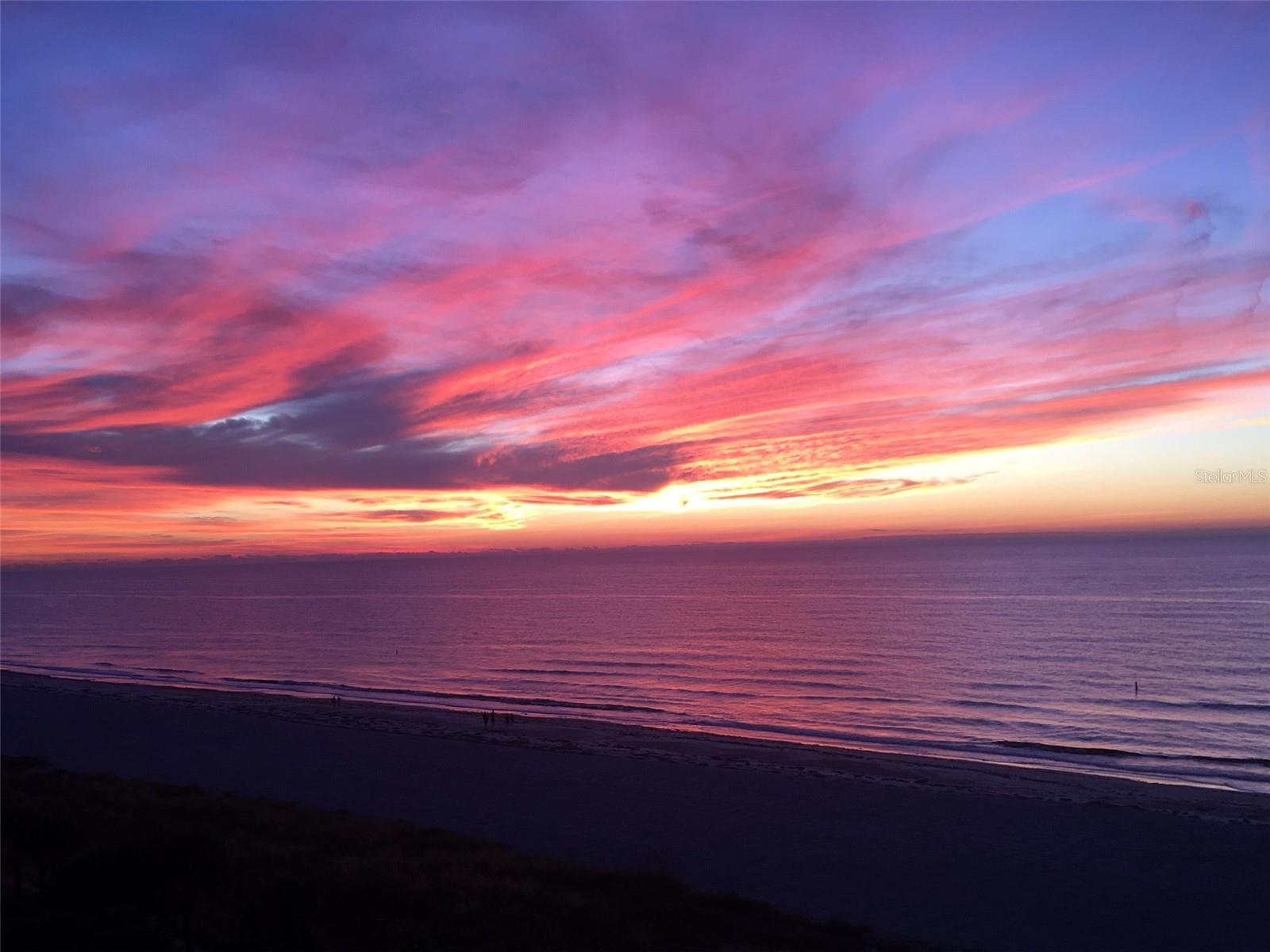 Enjoy Glamorous Sunsets