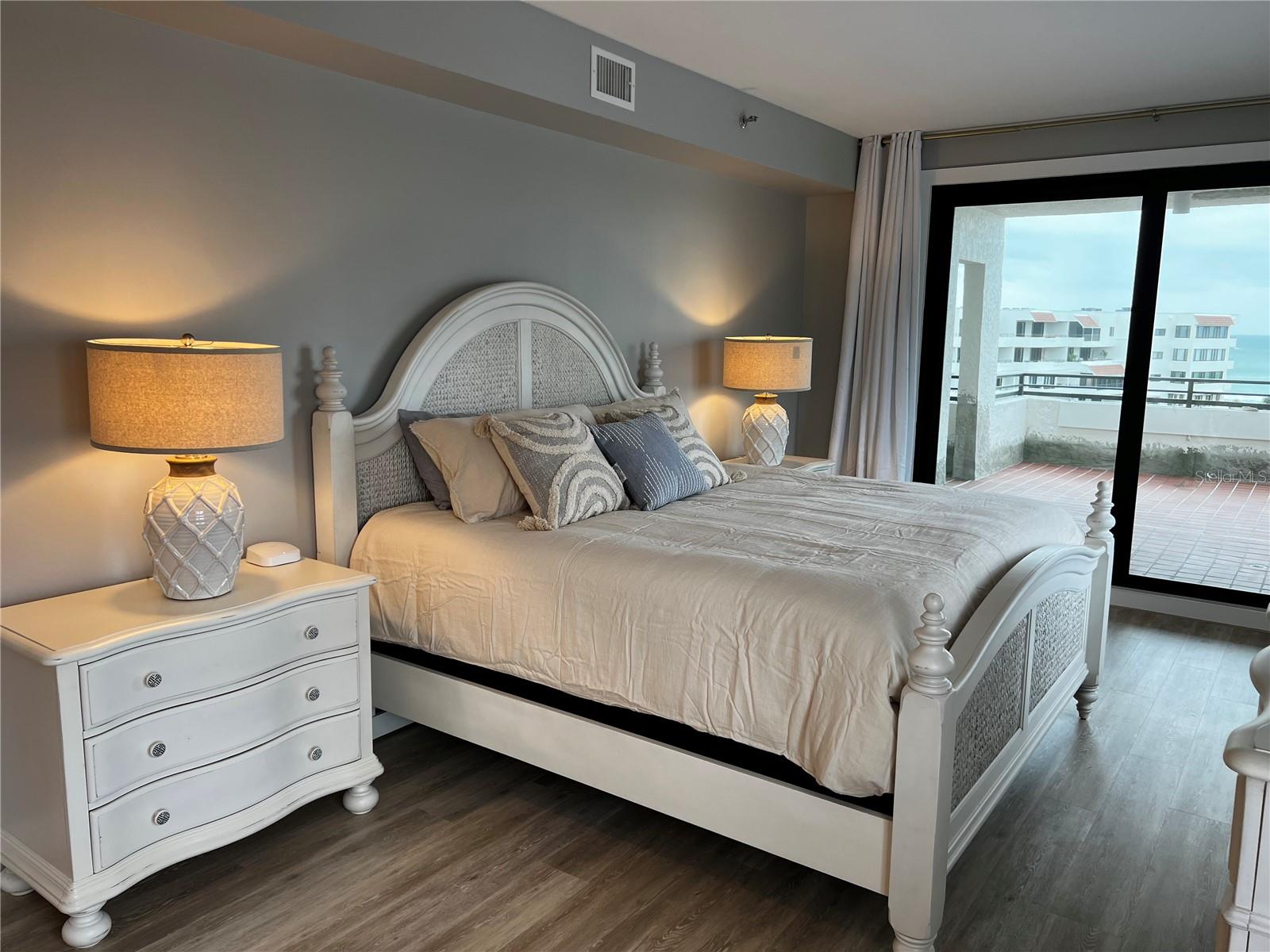 1465 GULF OF MEXICO DR #504, LONGBOAT KEY, FL, 34228