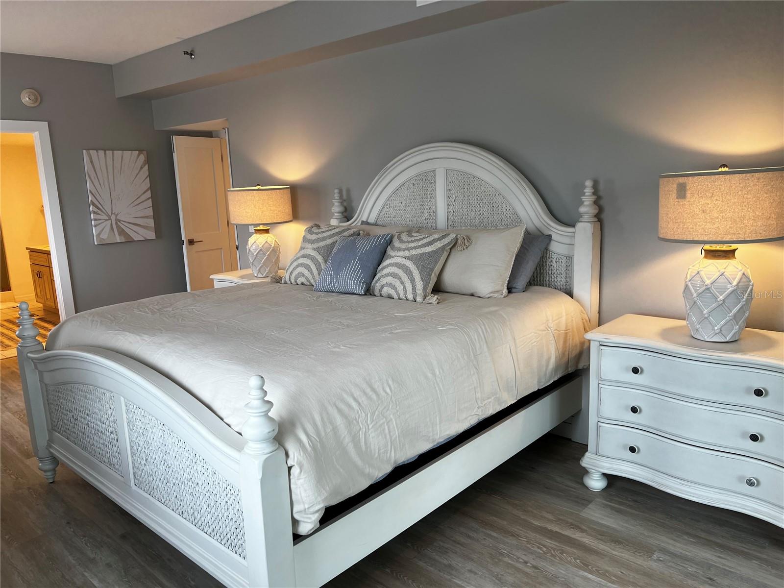 1465 GULF OF MEXICO DR #504, LONGBOAT KEY, FL, 34228