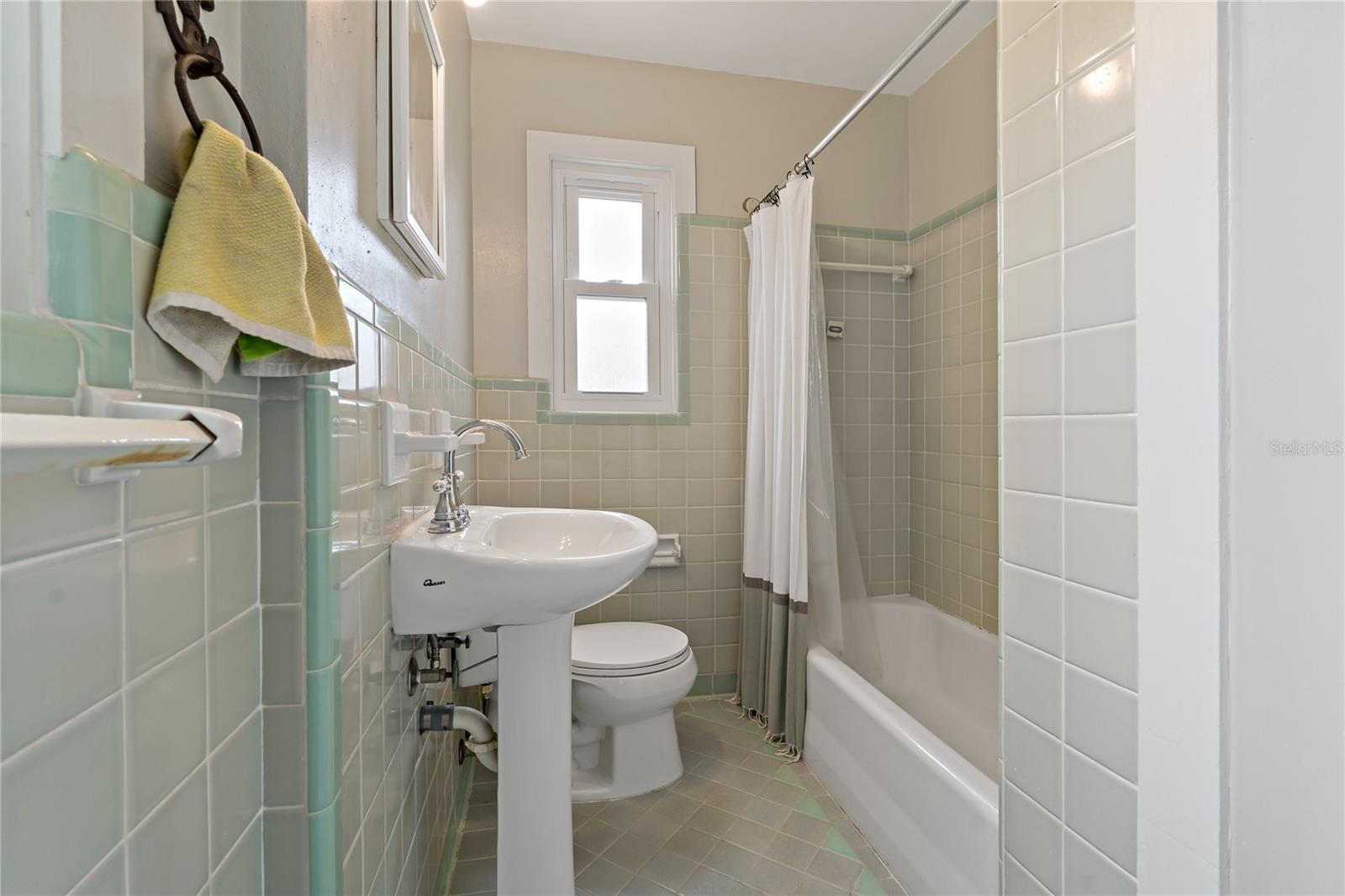 30 KREAMER AVE, TARPON SPRINGS, FL, 34689