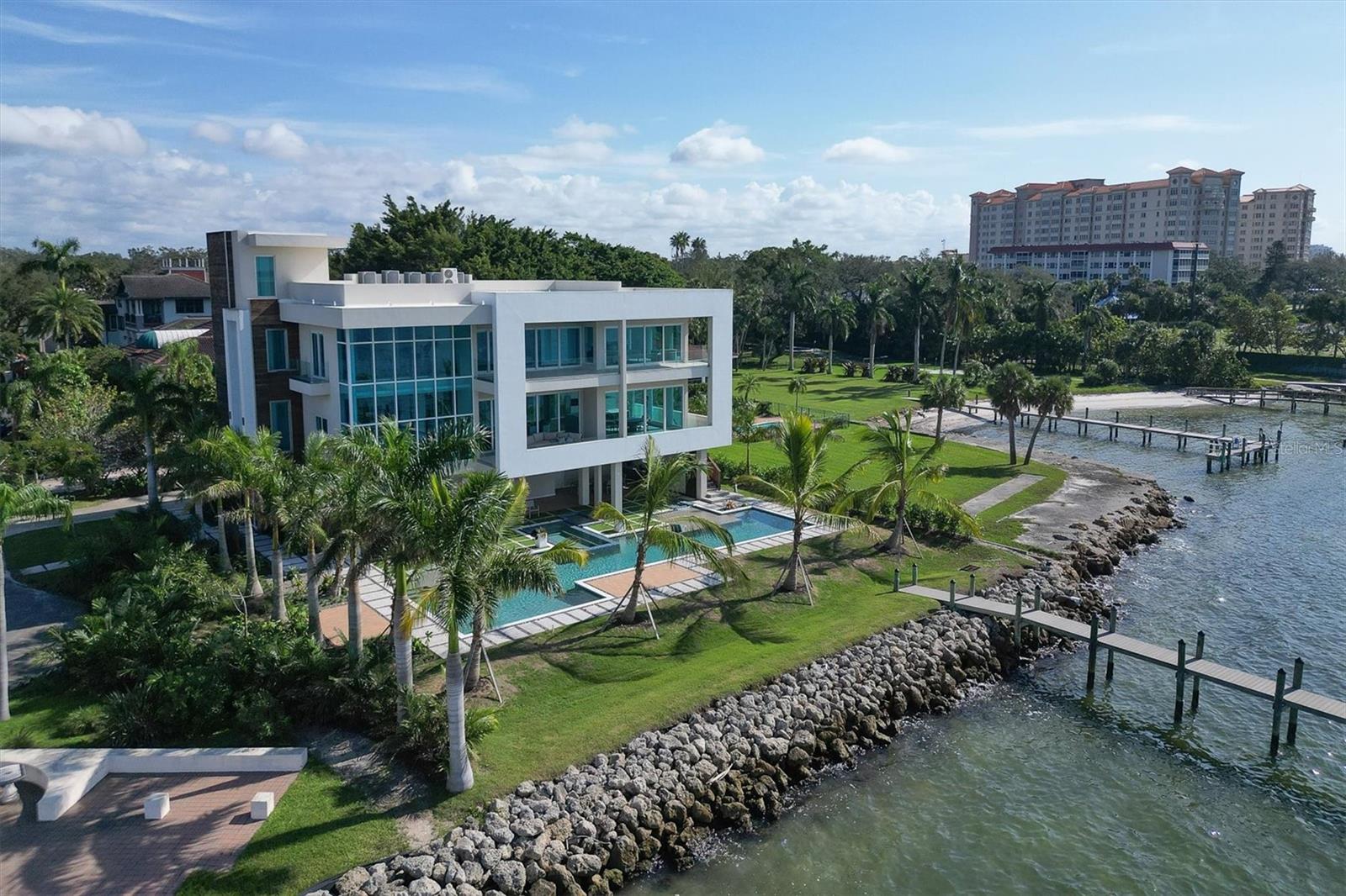 1000 TOCOBAGA LN, SARASOTA, FL, 34236