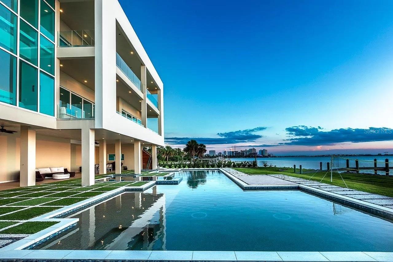 1000 TOCOBAGA LN, SARASOTA, FL, 34236