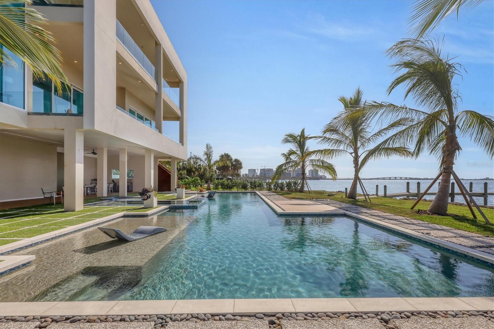 1000 TOCOBAGA LN, SARASOTA, FL, 34236