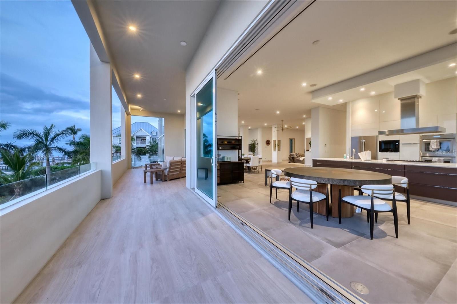 1000 TOCOBAGA LN, SARASOTA, FL, 34236