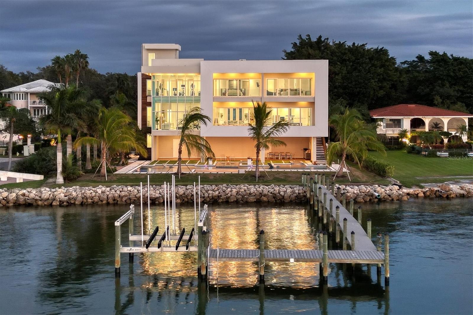 1000 TOCOBAGA LN, SARASOTA, FL, 34236