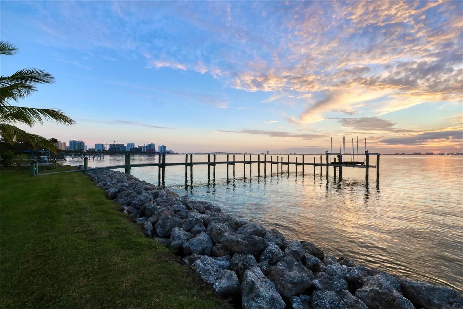 1000 TOCOBAGA LN, SARASOTA, FL, 34236