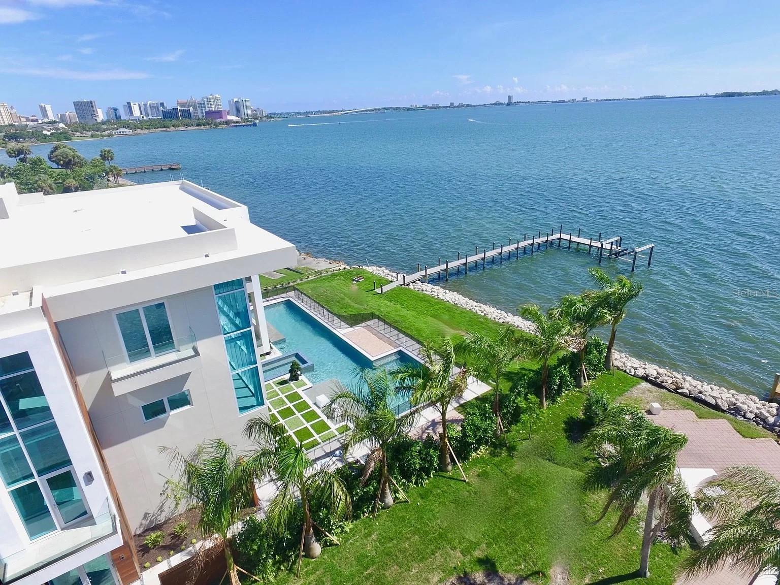 1000 TOCOBAGA LN, SARASOTA, FL, 34236