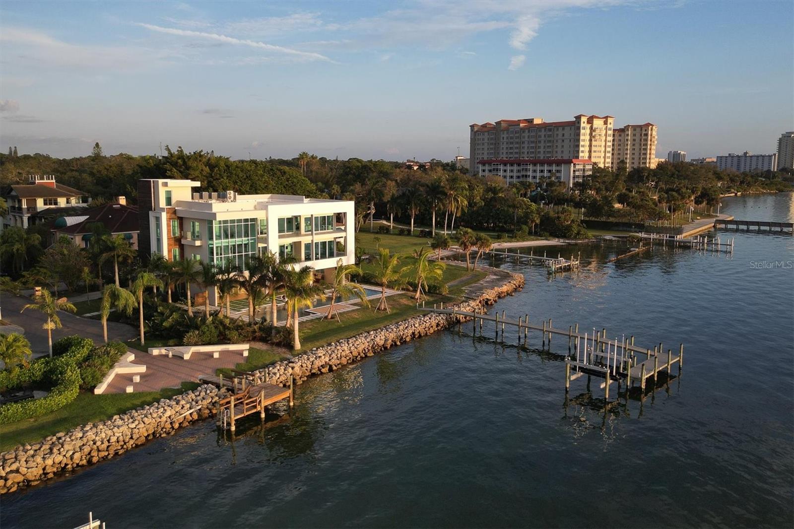 1000 TOCOBAGA LN, SARASOTA, FL, 34236