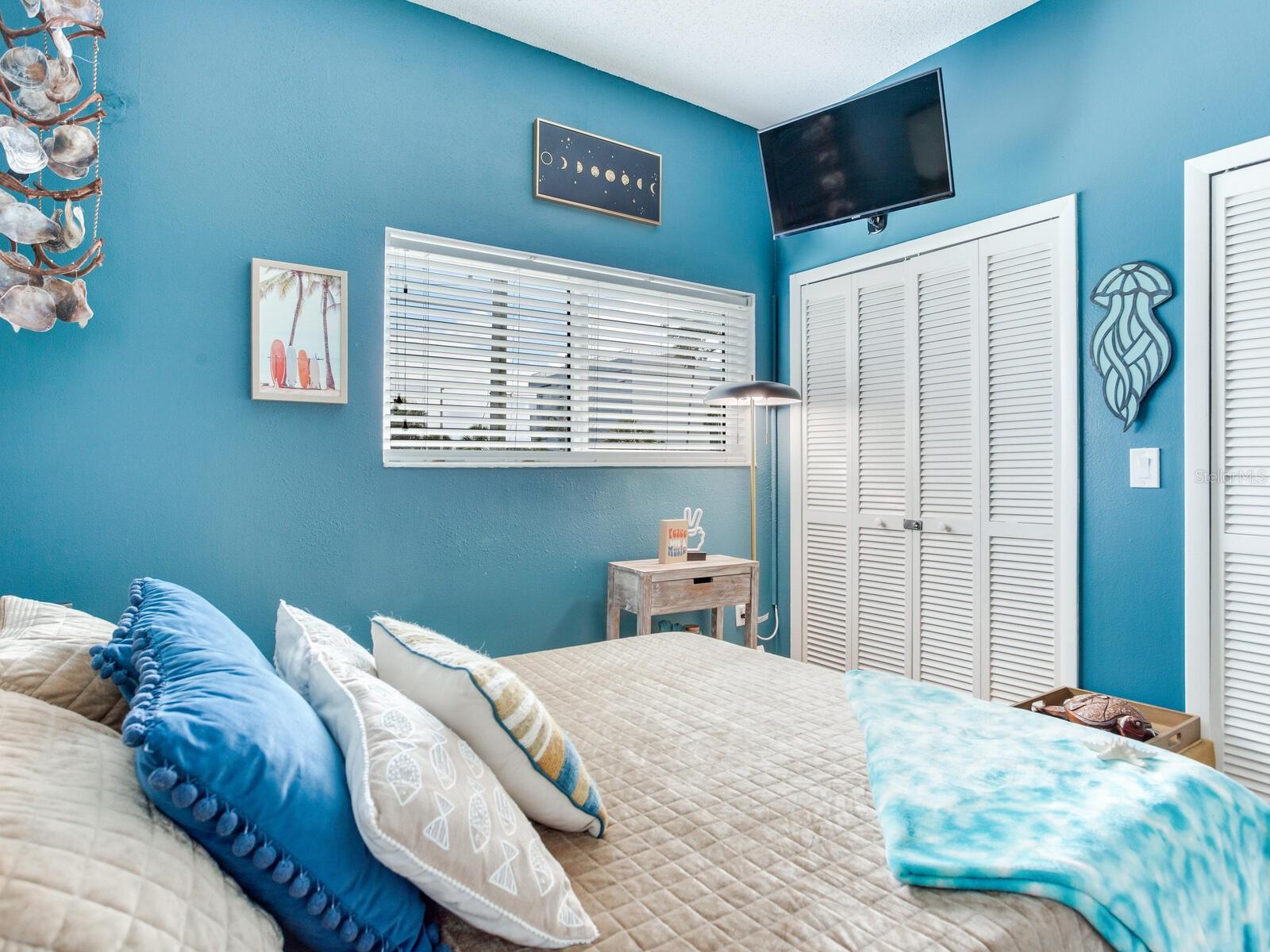 18320 GULF BLVD #102, REDINGTON SHORES, FL, 33708