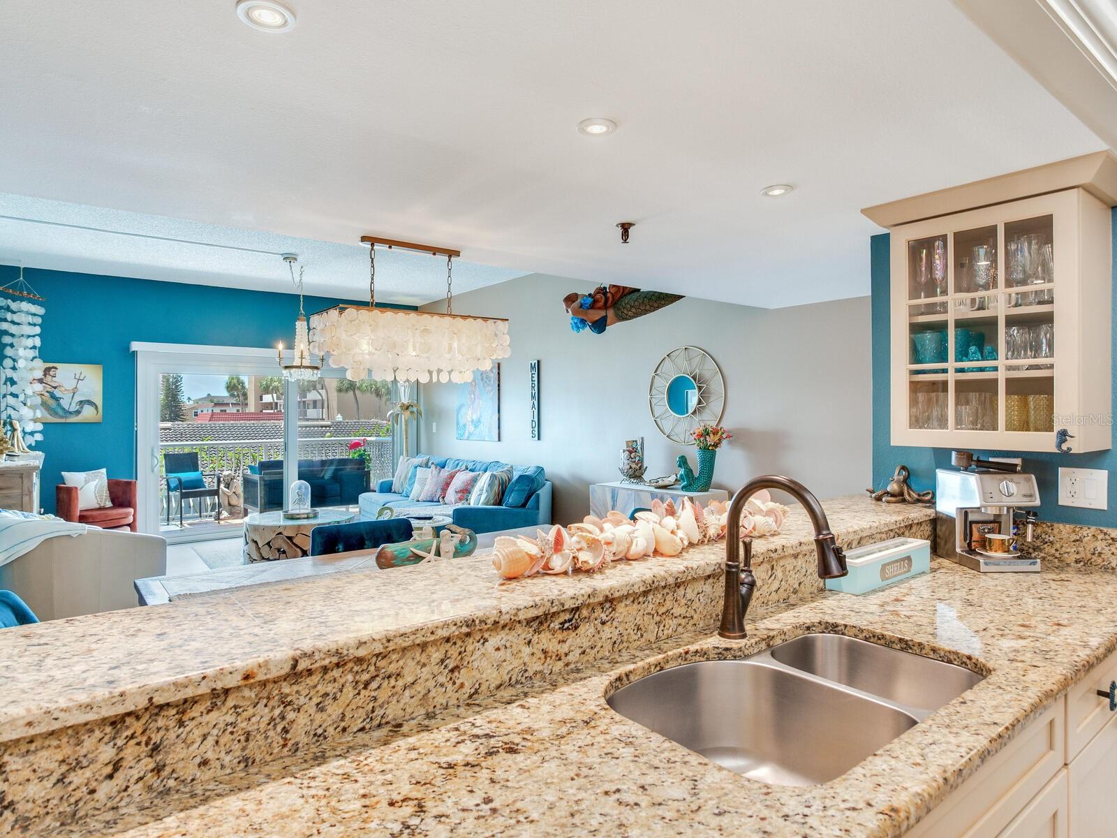 18320 GULF BLVD #102, REDINGTON SHORES, FL, 33708