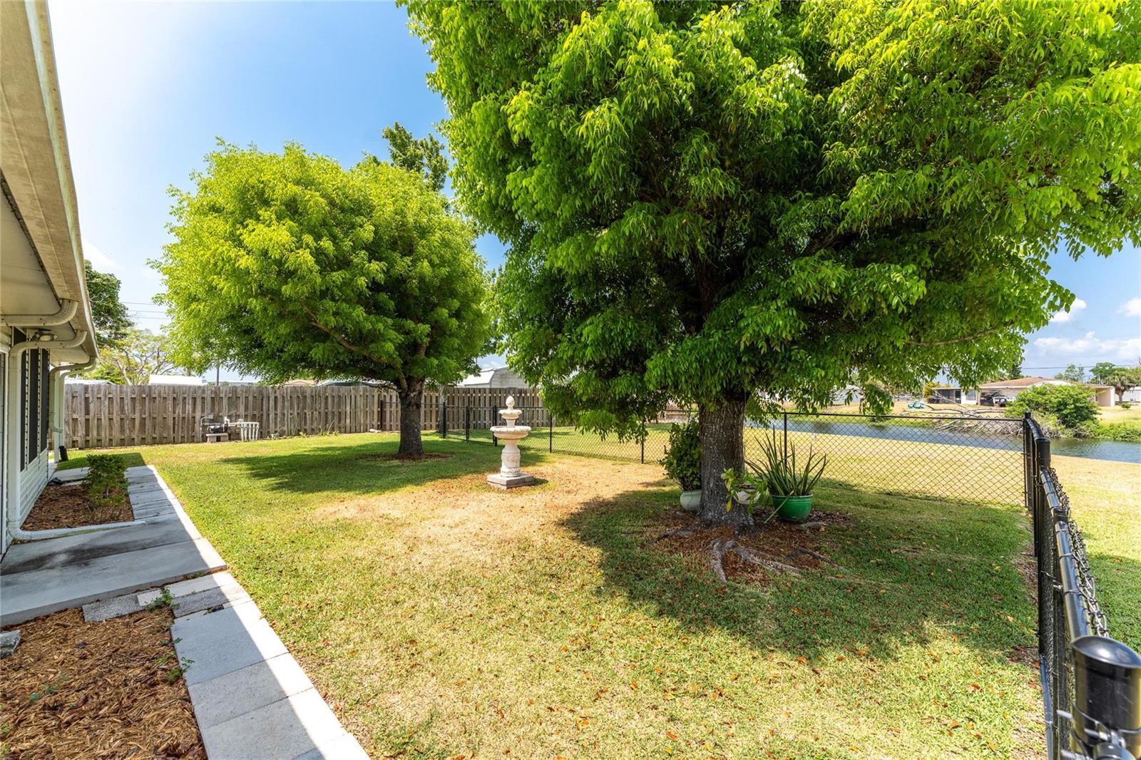 2255 EASY ST, PORT CHARLOTTE, FL, 33952