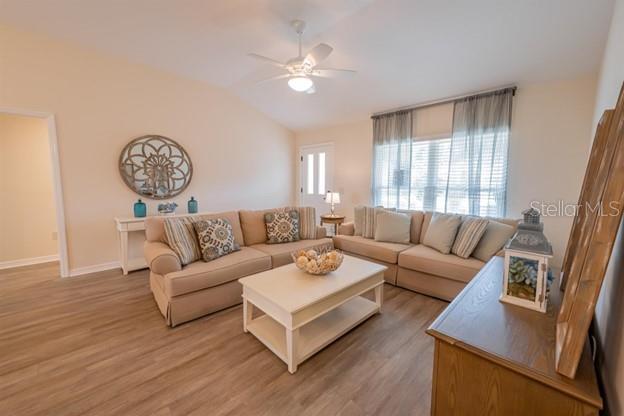 5596 CEDAR WAXWING DR, THE VILLAGES, FL, 32163