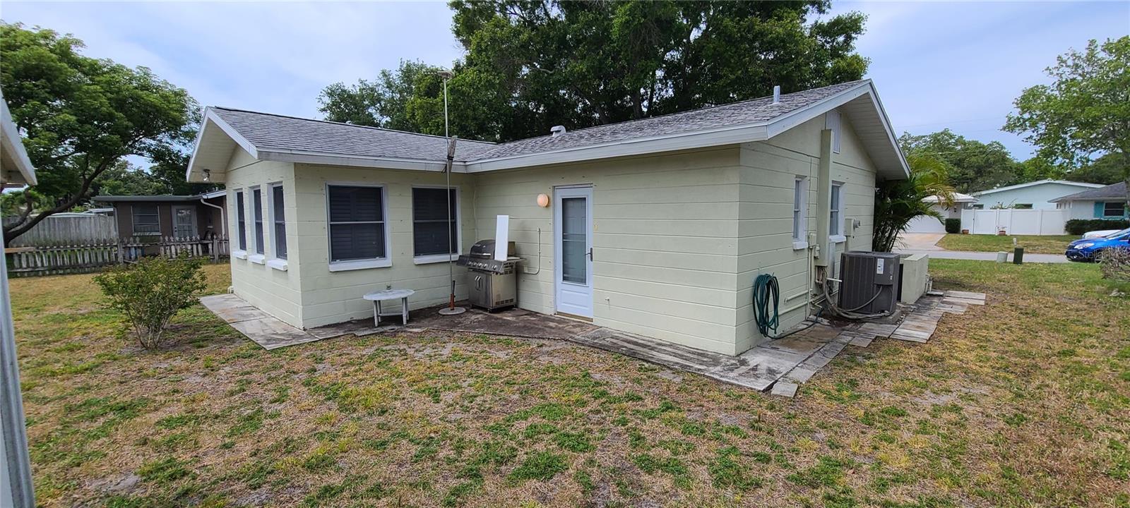 9901 111TH LN, SEMINOLE, FL, 33772