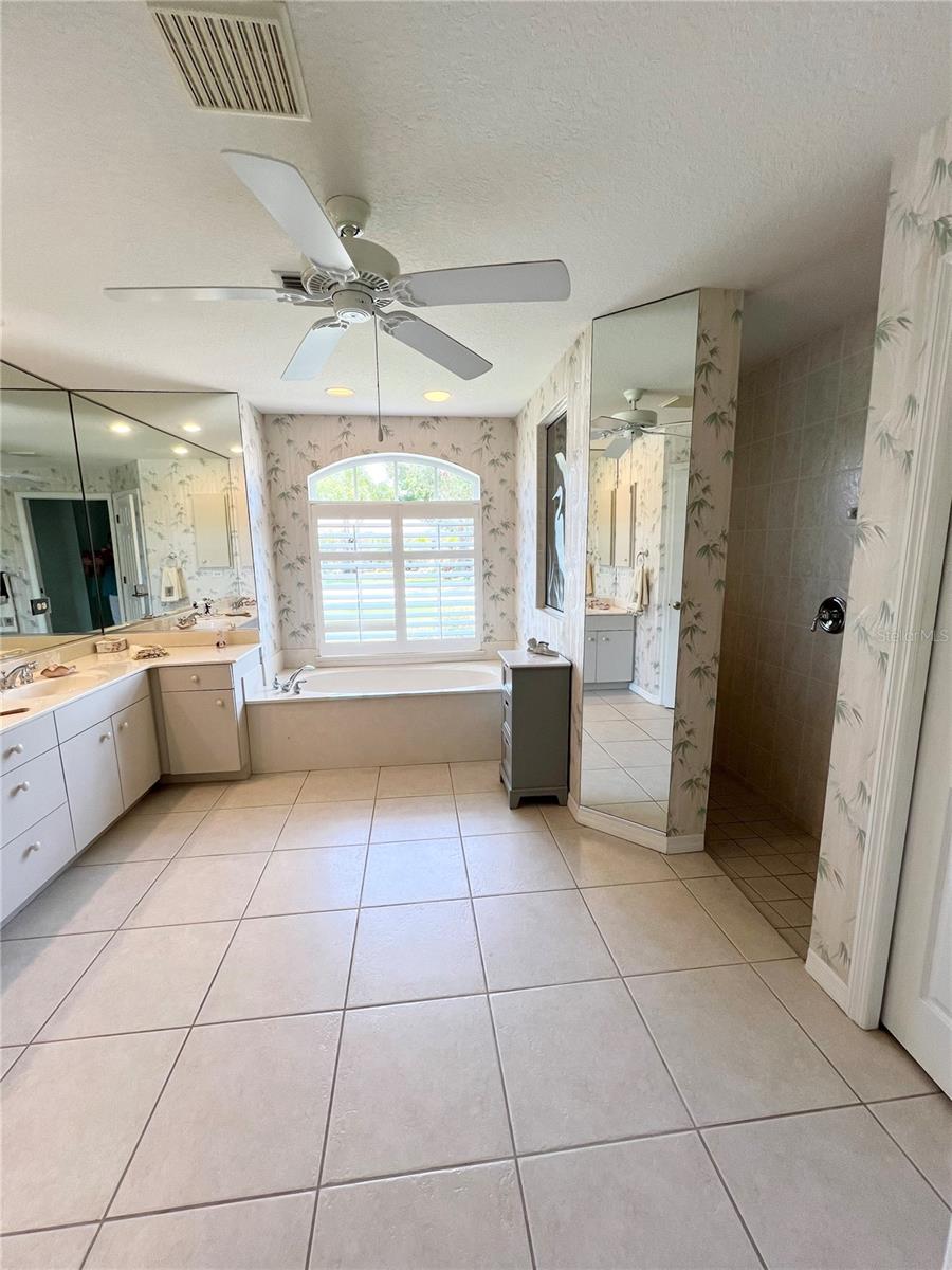 2454 SONOMA DR W, NOKOMIS, FL, 34275