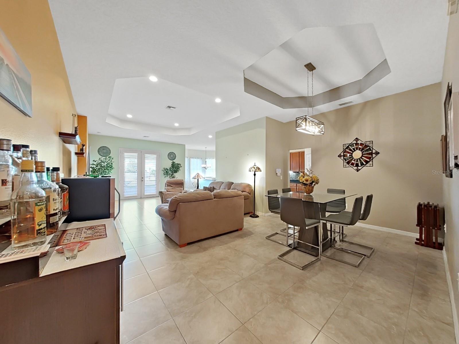 11329 SOUTHWIND LAKE DR, GIBSONTON, FL, 33534