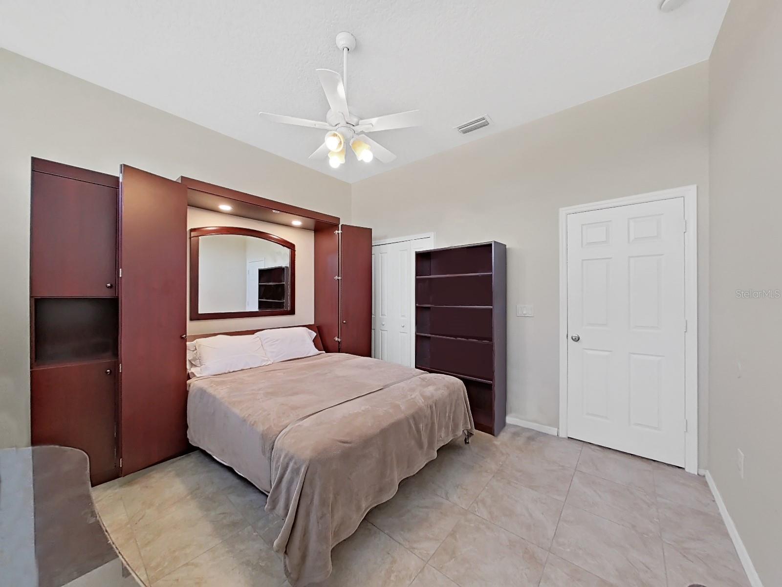 11329 SOUTHWIND LAKE DR, GIBSONTON, FL, 33534