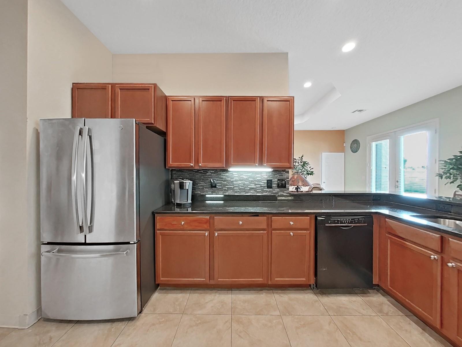 11329 SOUTHWIND LAKE DR, GIBSONTON, FL, 33534