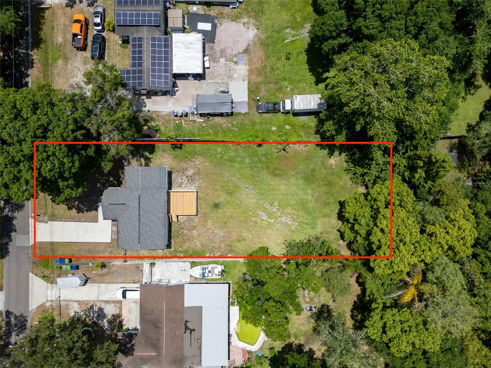 8130 N PACKWOOD AVE, TAMPA, FL, 33604