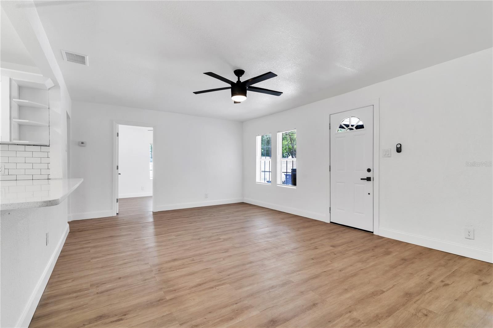 8130 N PACKWOOD AVE, TAMPA, FL, 33604