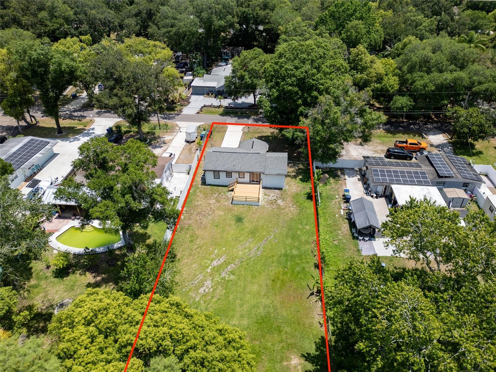 8130 N PACKWOOD AVE, TAMPA, FL, 33604