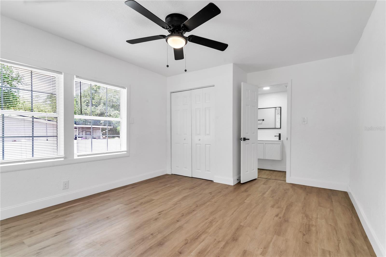 8130 N PACKWOOD AVE, TAMPA, FL, 33604