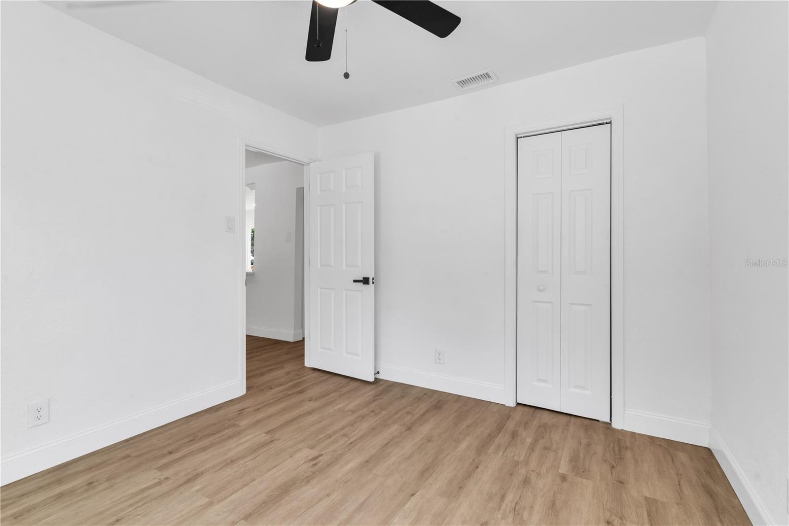 8130 N PACKWOOD AVE, TAMPA, FL, 33604