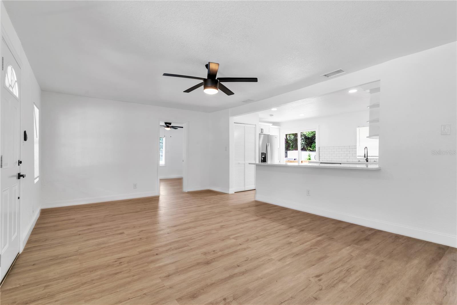 8130 N PACKWOOD AVE, TAMPA, FL, 33604