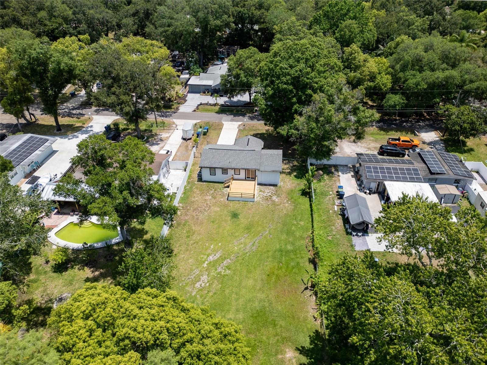8130 N PACKWOOD AVE, TAMPA, FL, 33604