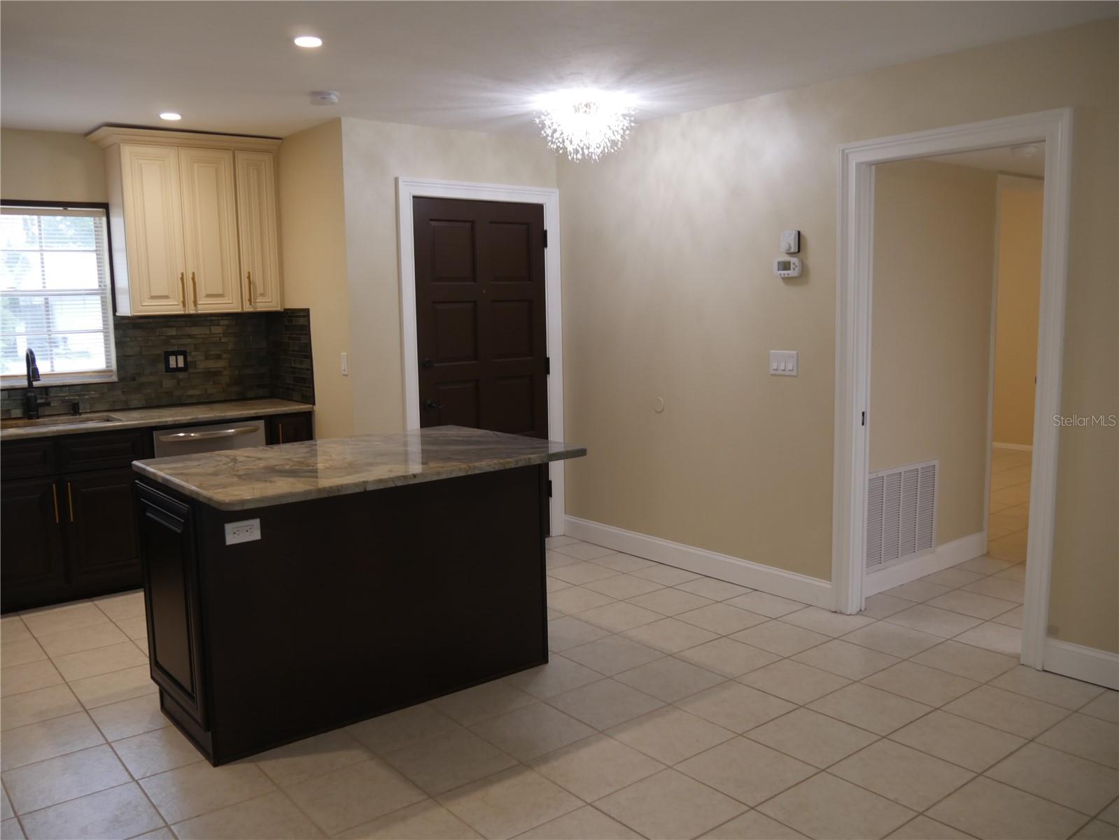 2411 ASPINWALL ST #2411, SARASOTA, FL, 34237