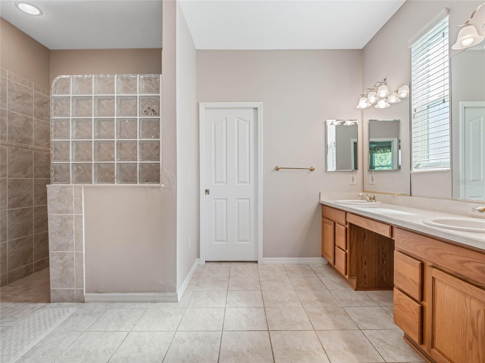929 TALAPIA LOOP, THE VILLAGES, FL, 32162