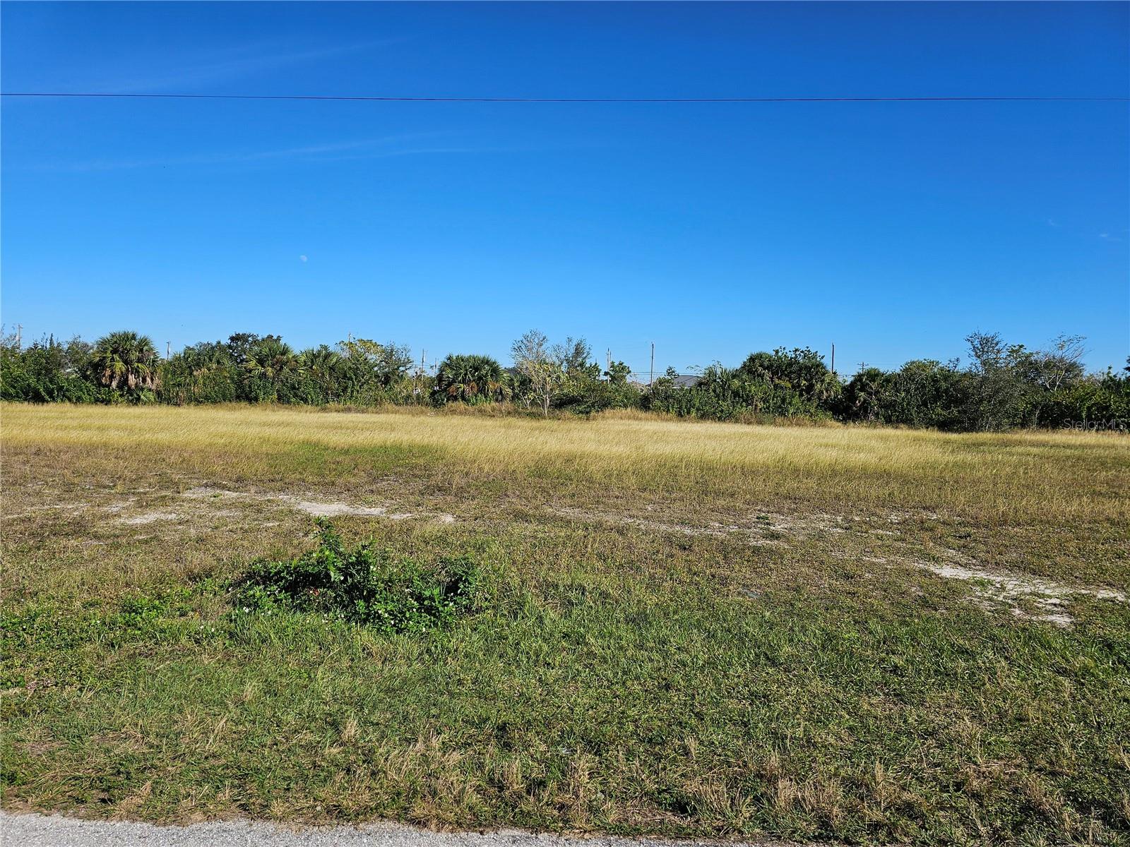 1927 NE 18TH PL, CAPE CORAL, FL, 33909