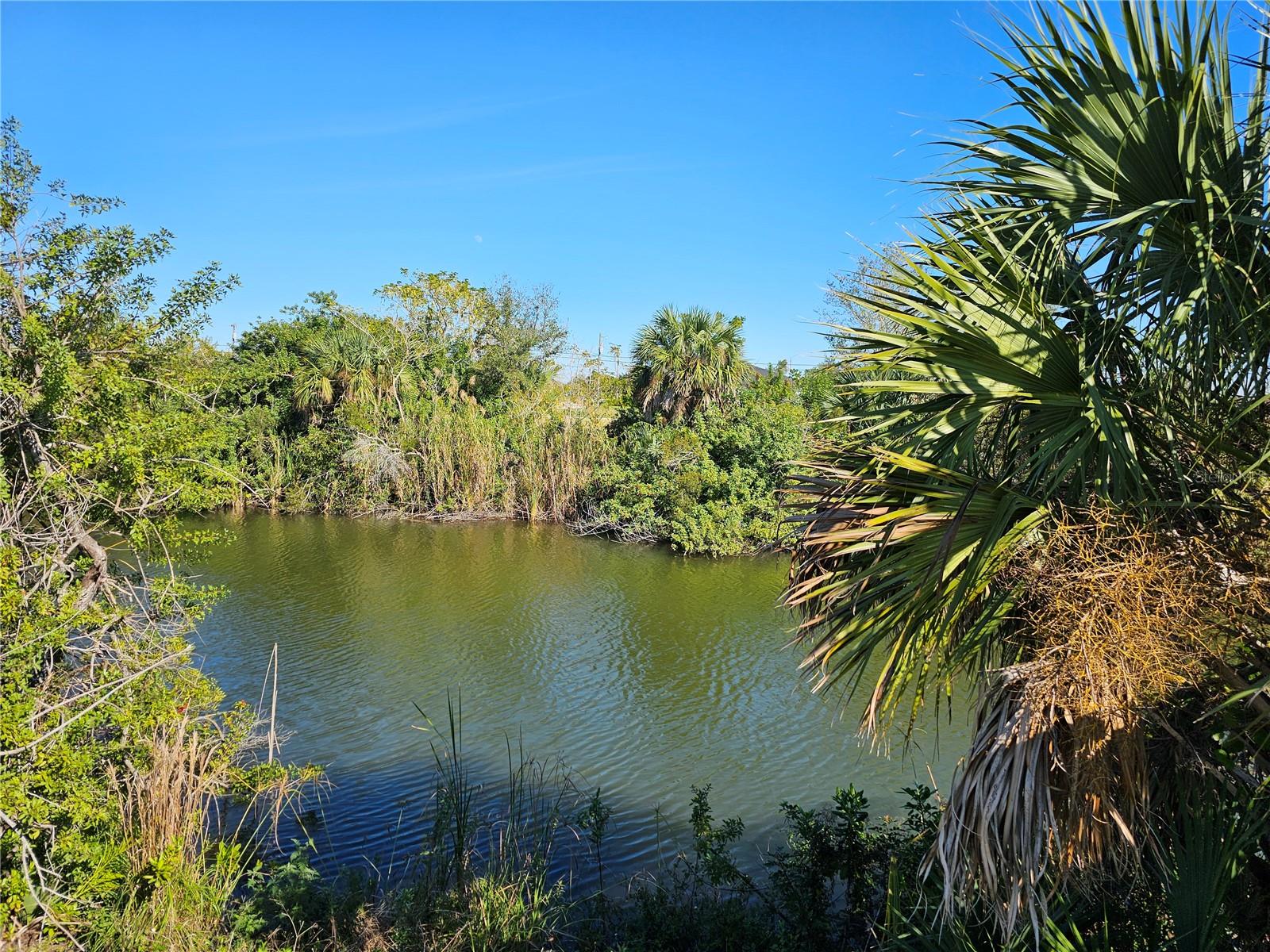 1927 NE 18TH PL, CAPE CORAL, FL, 33909