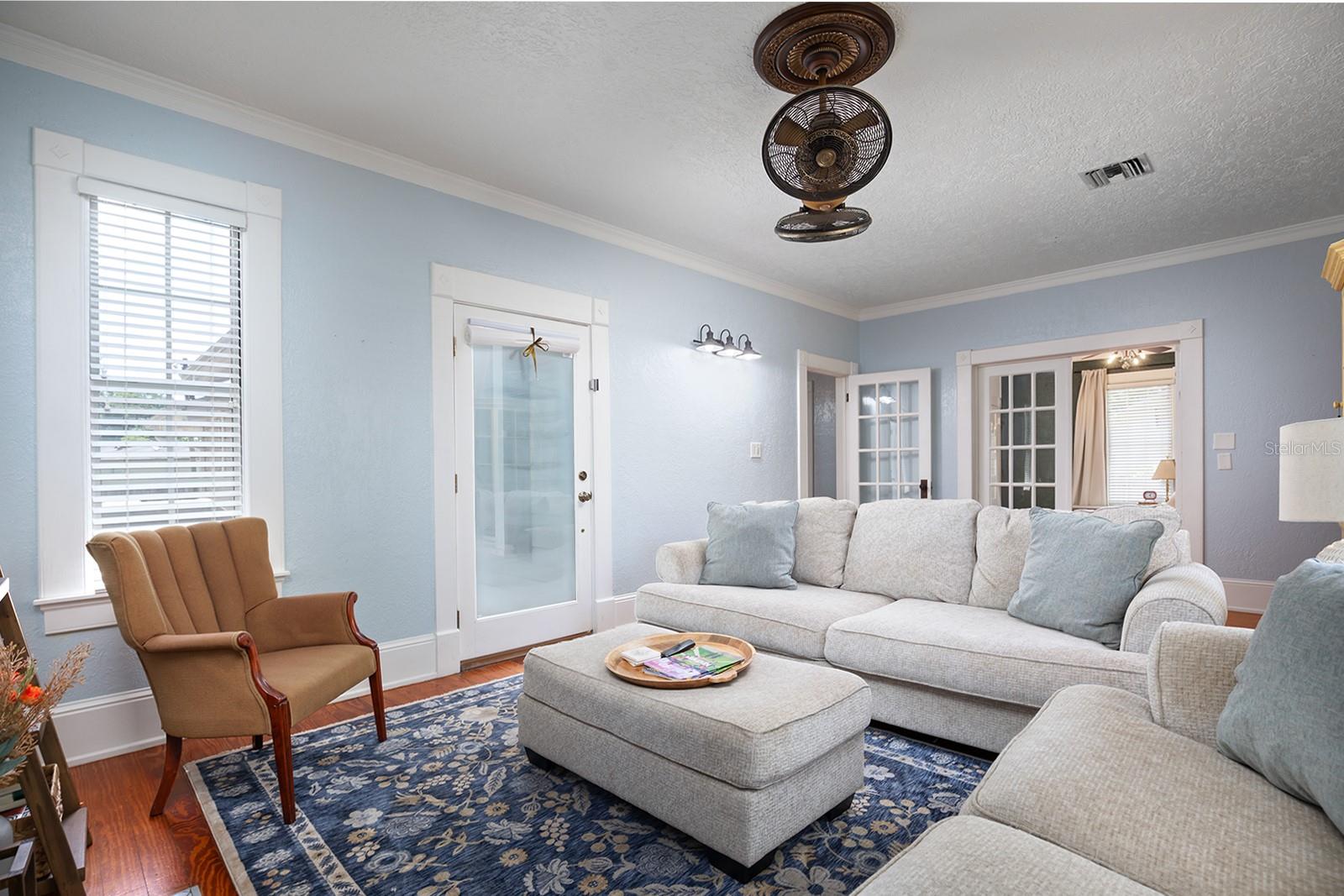 57 S TROWELL AVE, UMATILLA, FL, 32784