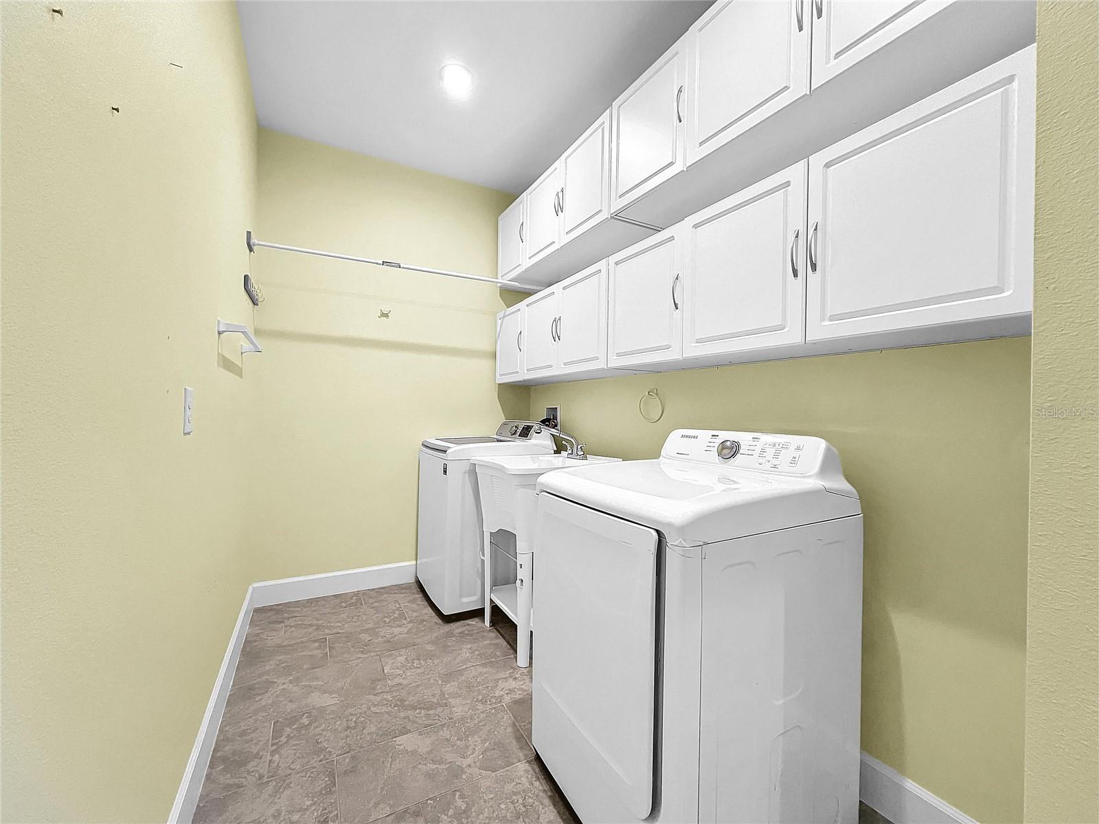 204 BELLA CORTINA DR, POINCIANA, FL, 34759