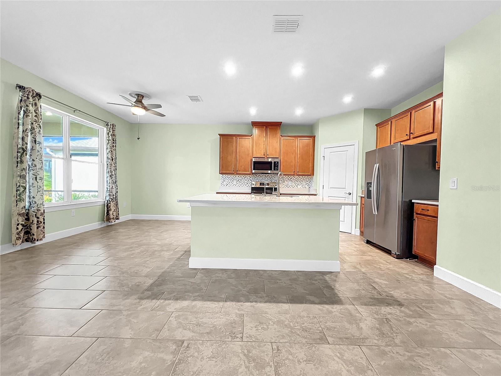 204 BELLA CORTINA DR, POINCIANA, FL, 34759