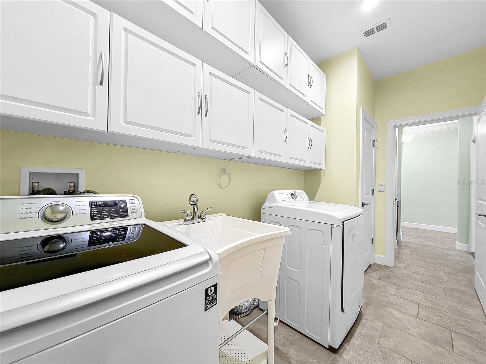 204 BELLA CORTINA DR, POINCIANA, FL, 34759