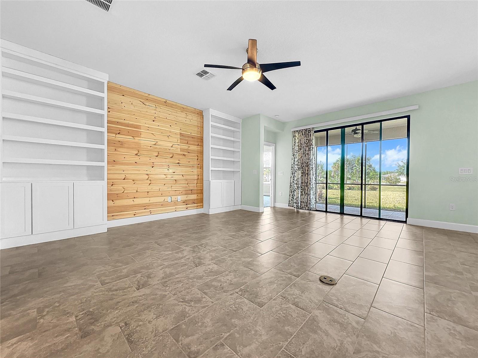 204 BELLA CORTINA DR, POINCIANA, FL, 34759