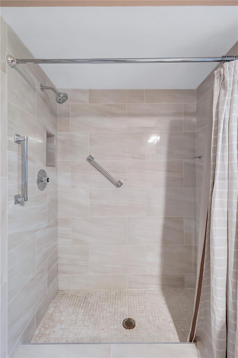 2875 LOMOND DR, PALM HARBOR, FL, 34684