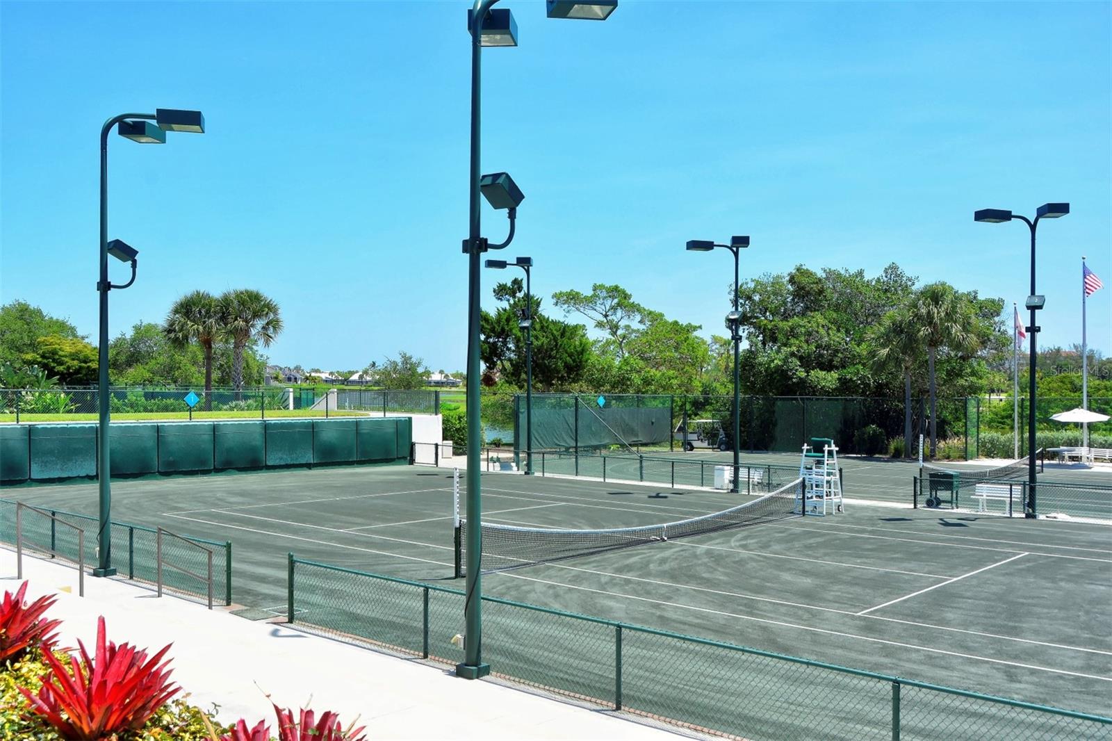 2383 HARBOUR OAKS DR, LONGBOAT KEY, FL, 34228